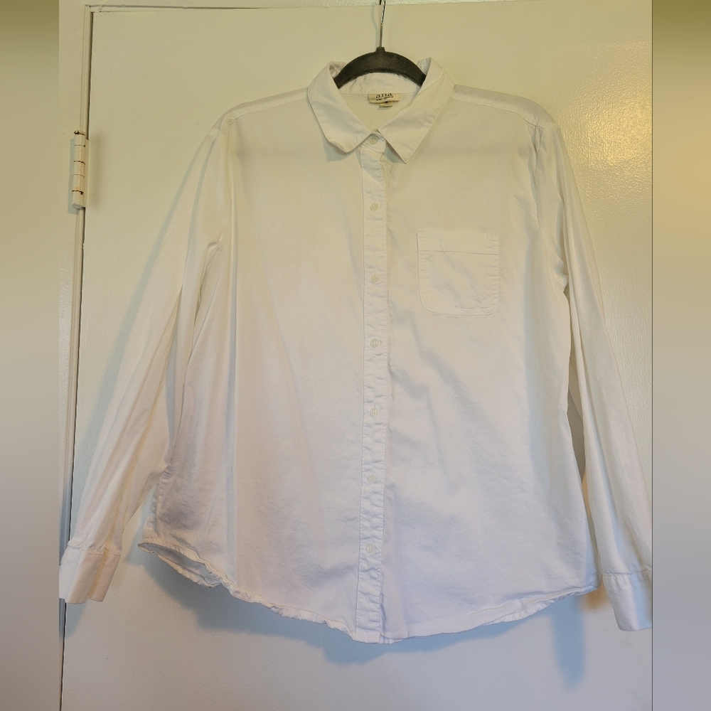 a.n.a Long-Sleeve Button Front Shirt in White